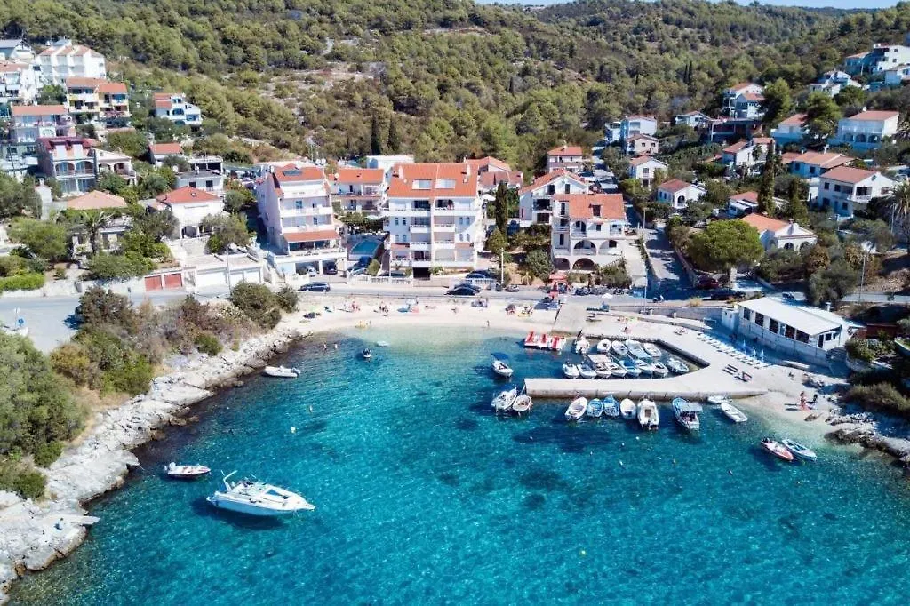 Apartment In Okrug Gornji With Sea View, Balcony, Air Conditioning, Wifi 5106-1 Trogir