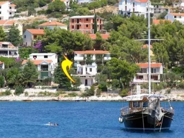 Apartment In Okrug Gornji With Sea View, Balcony, Air Conditioning, Wifi 5106-1 Trogir 0*,